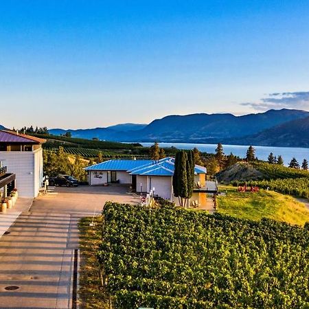 The Inn At Therapy Vineyards Naramata Esterno foto